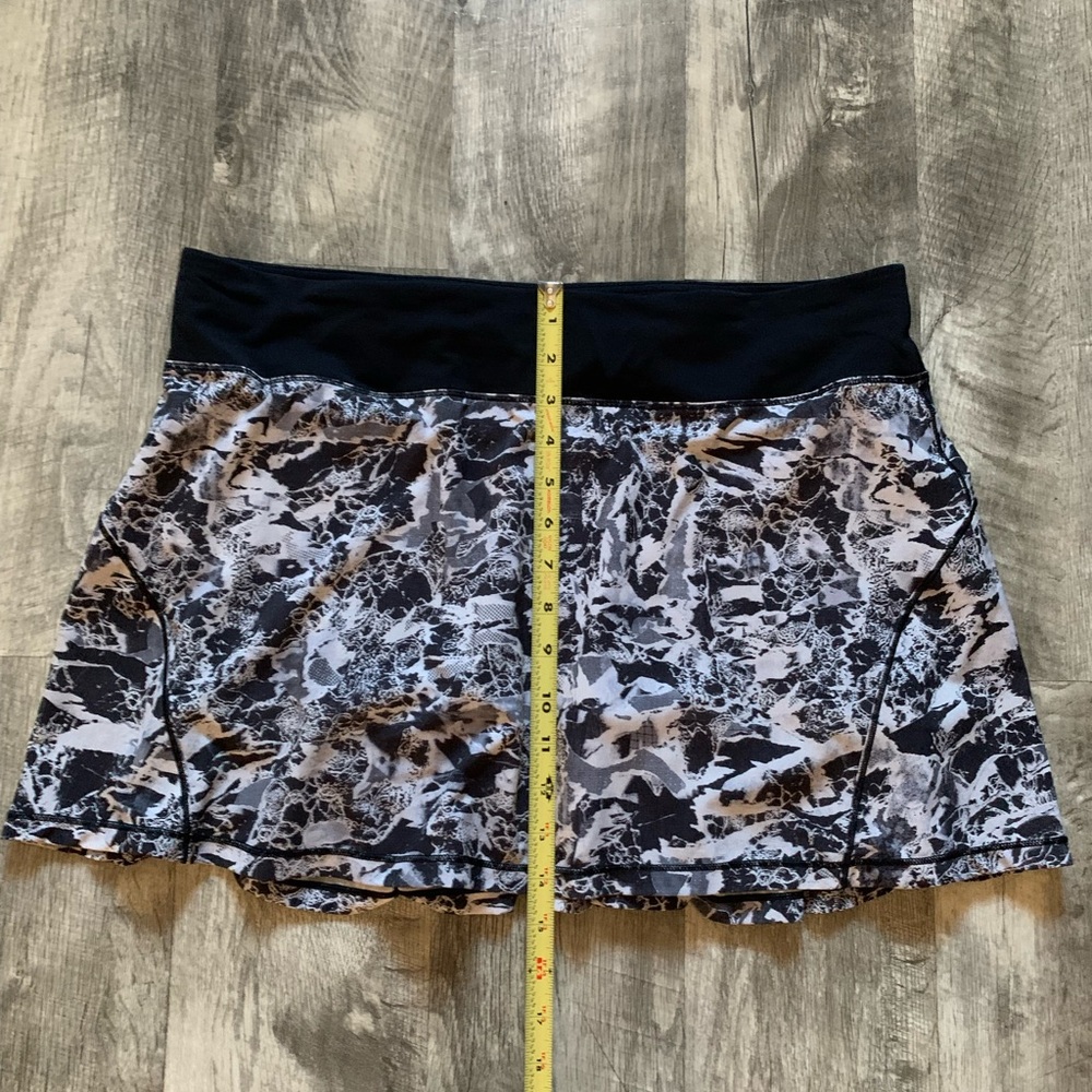 Lululemon 12 Tall Circuit Breaker Skirt